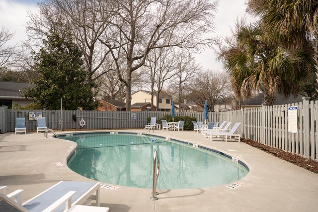 975 Harbor Oaks Drive, Charleston, SC 29412