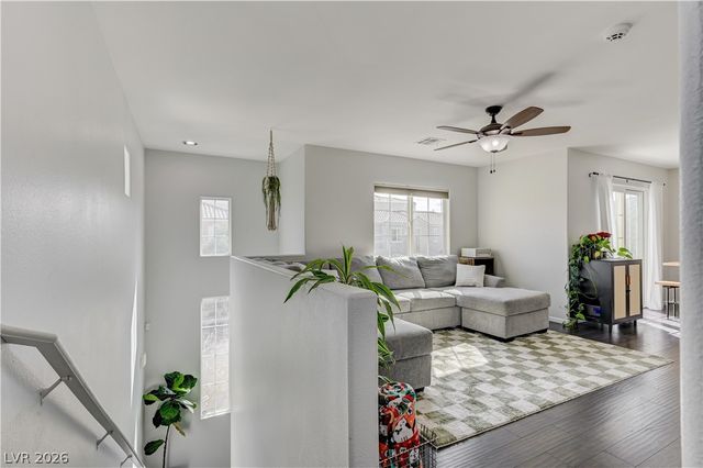 9060 Alluring Avenue, Las Vegas, NV 89149