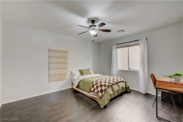 9060 Alluring Avenue, Las Vegas, NV 89149