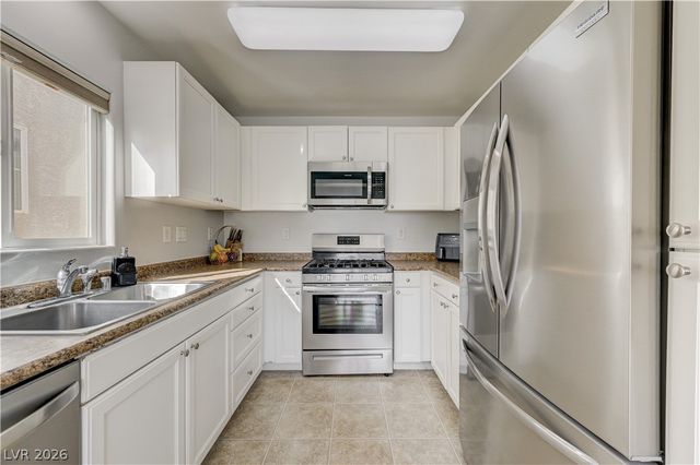 9060 Alluring Avenue, Las Vegas, NV 89149