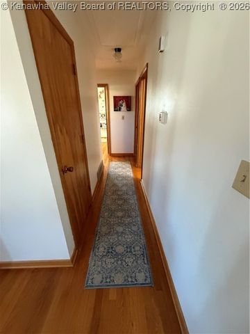 203 Sand Plant Road, St Albans, WV 25177