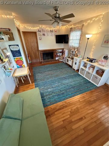 203 Sand Plant Road, St Albans, WV 25177