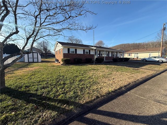 203 Sand Plant Road, St Albans, WV 25177