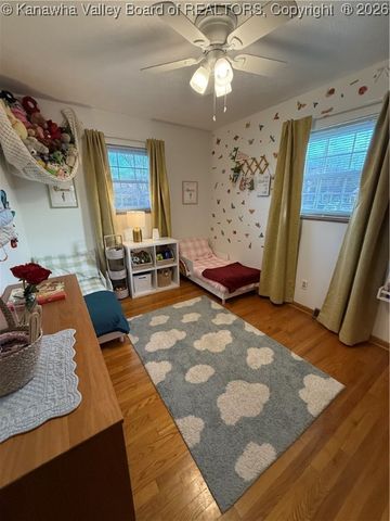 203 Sand Plant Road, St Albans, WV 25177