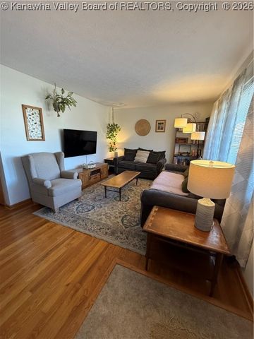 203 Sand Plant Road, St Albans, WV 25177