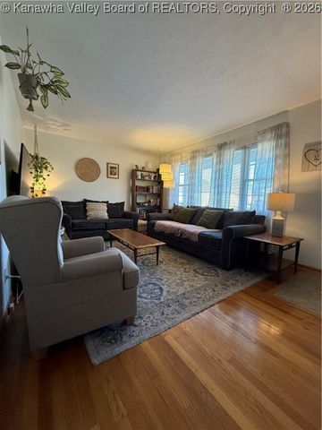 203 Sand Plant Road, St Albans, WV 25177