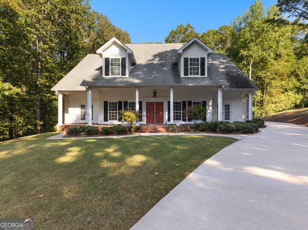 107 Cameron Pointe Drive, Lagrange, GA 30240