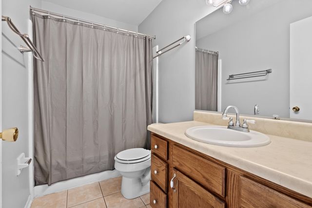 726 Garland Circle A, Kalamazoo, MI 49008