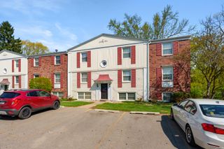 726 Garland Circle A, Kalamazoo, MI 49008