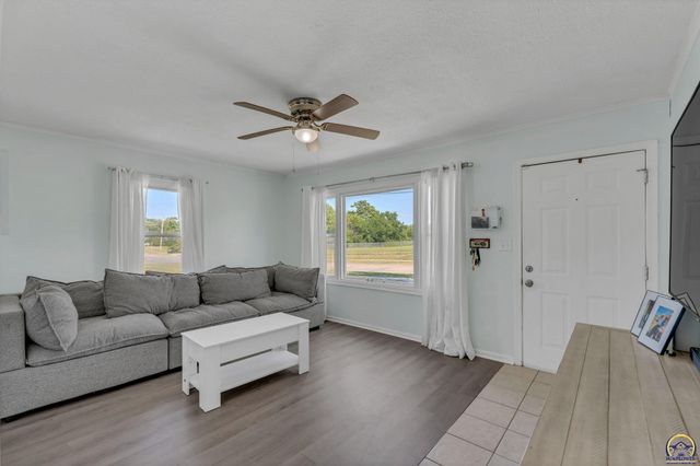 3303 SE Indiana AVE, Topeka, KS 66605