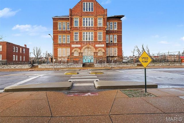 1131 N Euclid Avenue, St Louis, MO 63113