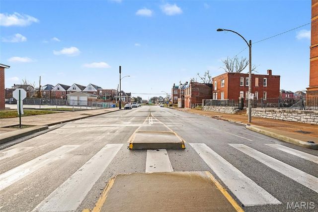 1131 N Euclid Avenue, St Louis, MO 63113