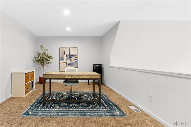 4111 W Pine Boulevard 12, St Louis, MO 63108