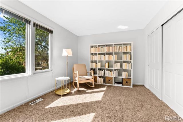 4111 W Pine Boulevard 12, St Louis, MO 63108