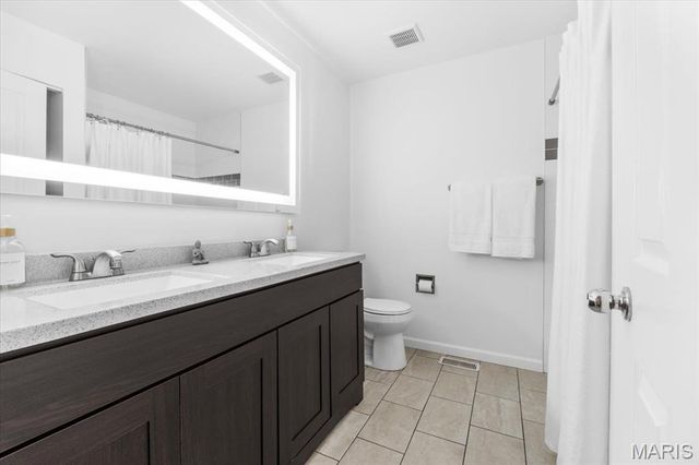 4111 W Pine Boulevard 12, St Louis, MO 63108