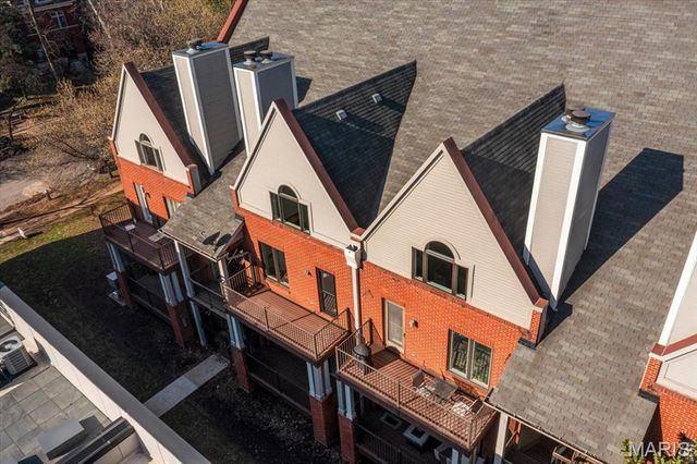 4111 W Pine Boulevard 12, St Louis, MO 63108