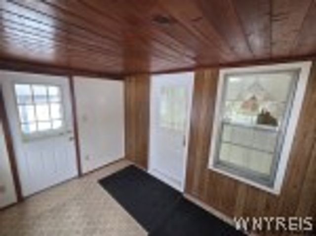 42 Ledyard Avenue, Cheektowaga, NY 14043