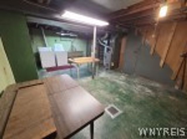 42 Ledyard Avenue, Cheektowaga, NY 14043