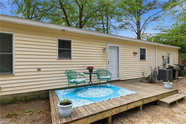 1619 Colonial AVE, Smithfield, VA 23430