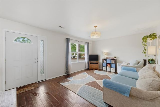 1619 Colonial AVE, Smithfield, VA 23430
