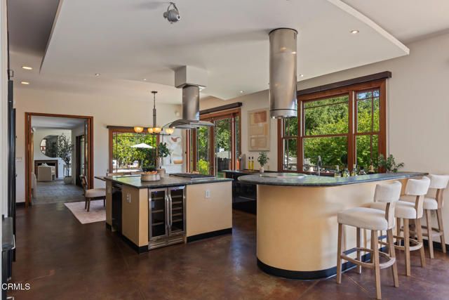 2136 Sunnybank Drive, La Canada Flintridge, CA 91011