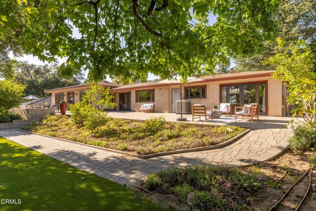 2136 Sunnybank Drive, La Canada Flintridge, CA 91011