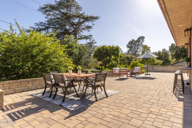 2136 Sunnybank Drive, La Canada Flintridge, CA 91011
