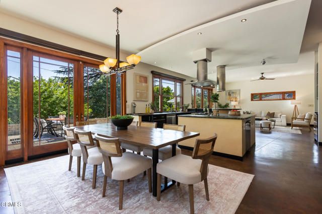 2136 Sunnybank Drive, La Canada Flintridge, CA 91011