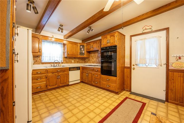 431 Depot St, Latrobe, PA 15650