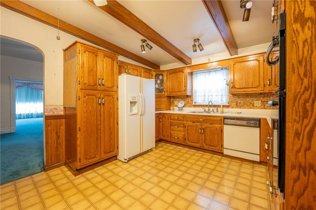 431 Depot St, Latrobe, PA 15650