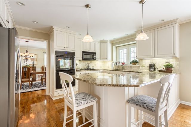 6 Claret Drive, Perinton, NY 14450