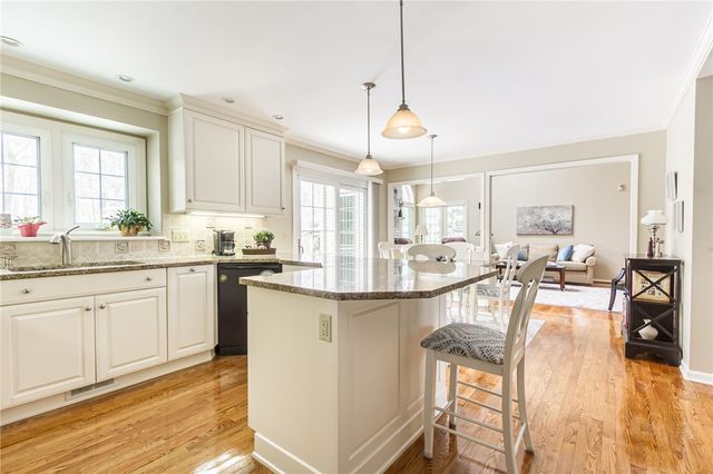 6 Claret Drive, Perinton, NY 14450