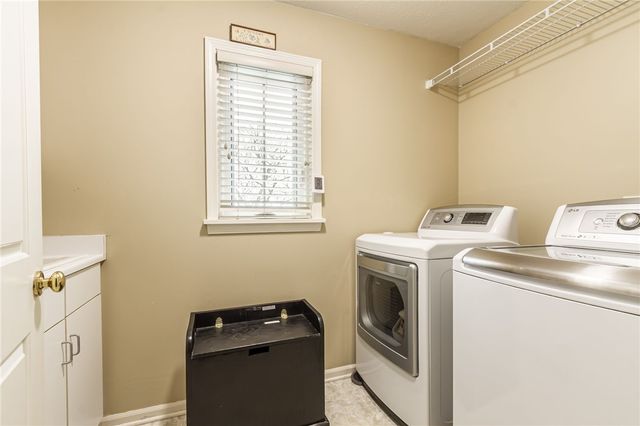 6 Claret Drive, Perinton, NY 14450