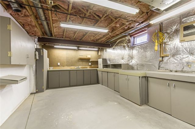 6 Claret Drive, Perinton, NY 14450