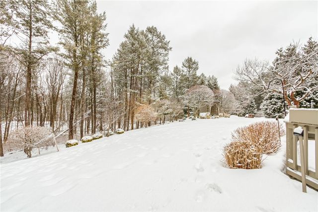 6 Claret Drive, Perinton, NY 14450