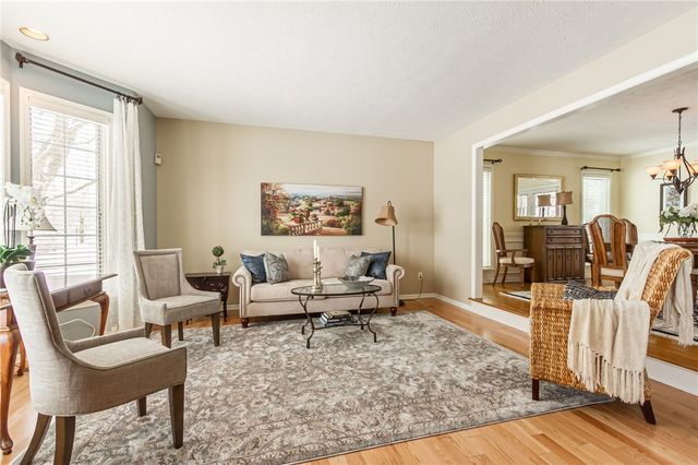 6 Claret Drive, Perinton, NY 14450