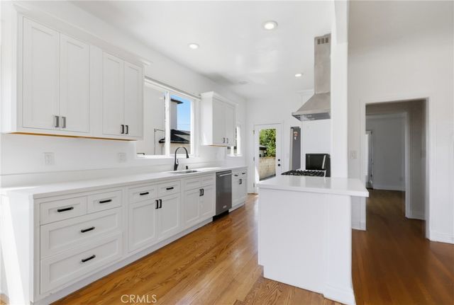 5005 Chesley, Los Angeles, CA 90043