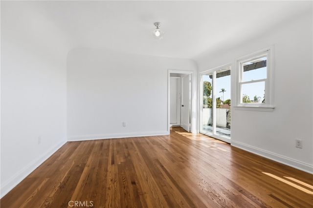 5005 Chesley, Los Angeles, CA 90043