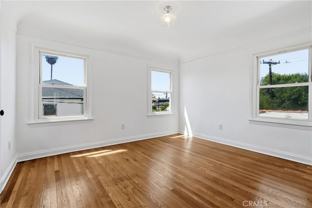 5005 Chesley, Los Angeles, CA 90043
