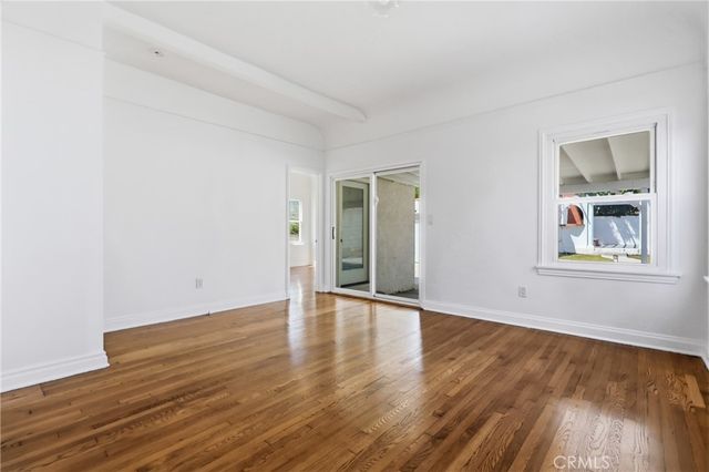5005 Chesley, Los Angeles, CA 90043