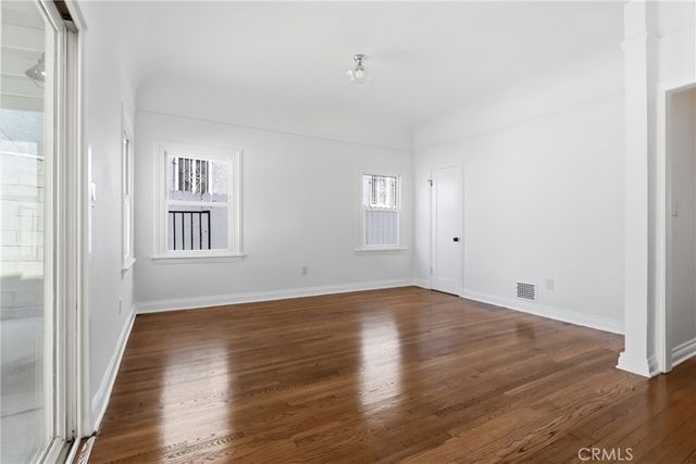 5005 Chesley, Los Angeles, CA 90043