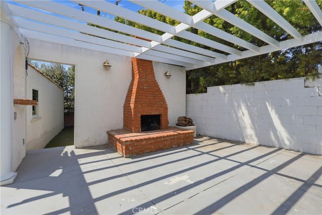 5005 Chesley, Los Angeles, CA 90043