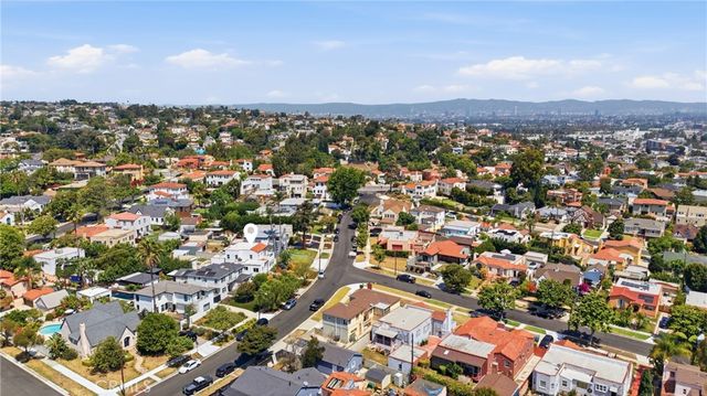 5005 Chesley, Los Angeles, CA 90043