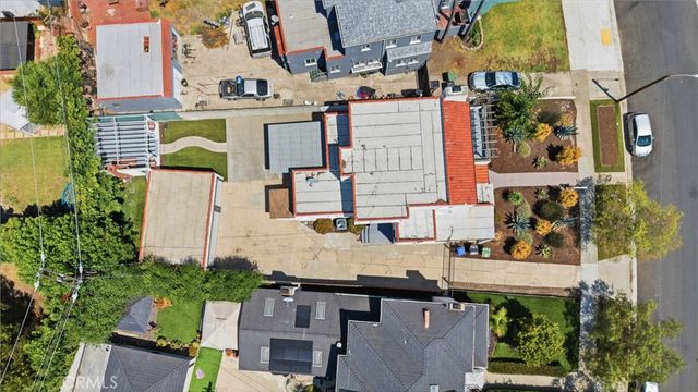5005 Chesley, Los Angeles, CA 90043