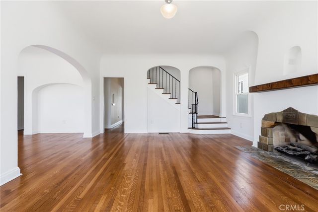 5005 Chesley, Los Angeles, CA 90043