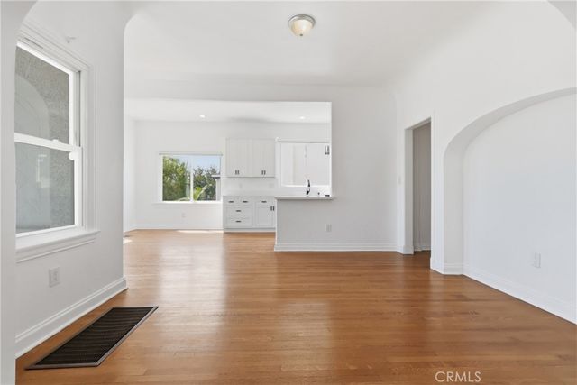 5005 Chesley, Los Angeles, CA 90043