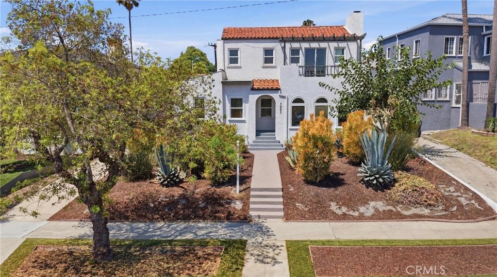 5005 Chesley, Los Angeles, CA 90043