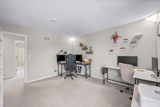 344 Yorkshire Drive, Mundelein, IL 60060