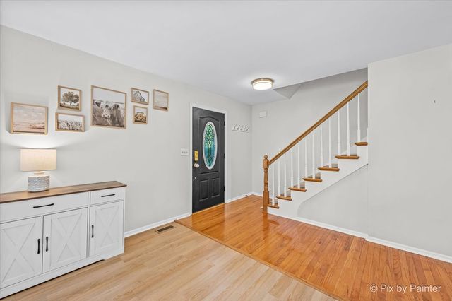 344 Yorkshire Drive, Mundelein, IL 60060