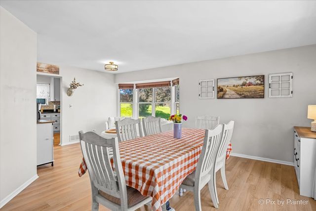 344 Yorkshire Drive, Mundelein, IL 60060